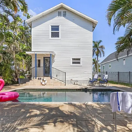 Heated Pool, Outdoor Dining & Grill, Near The Beach - Heart Of Punta Gorda - Roelens
